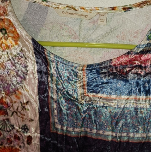 Womans Soft surroundings velvet floral patchwork Tunic M - Picture 4 of 5